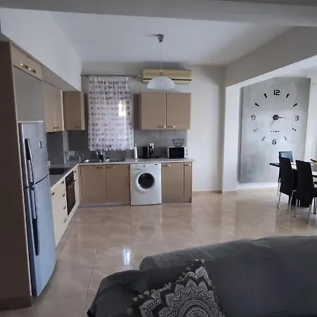 Urbi Garden Apartment Artemida  Exterior photo